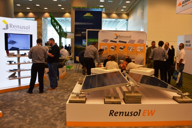 Intersolar_North_America_2015_Bild_12.JPG